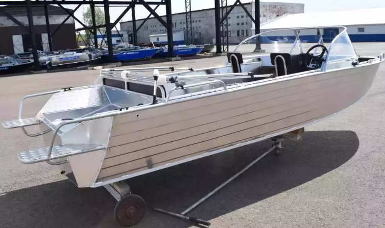 Алюминиевый катер WYATBOAT-550 DCM в Петропавловске-Камчатском