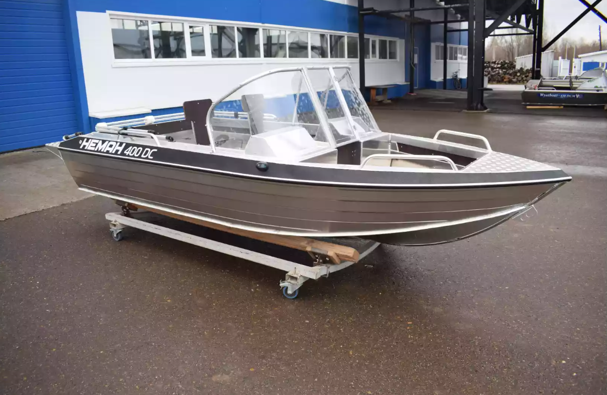 Алюминиевый катер Neman-400 DC в Петропавловске-Камчатском