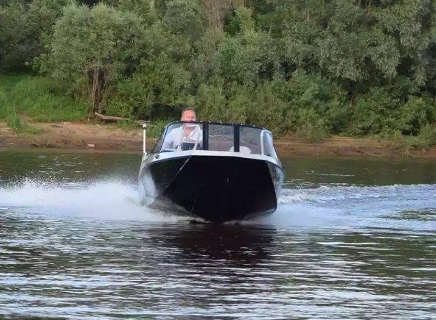 Алюминиевый катер Неман 500 DC водомёт в Петропавловске-Камчатском