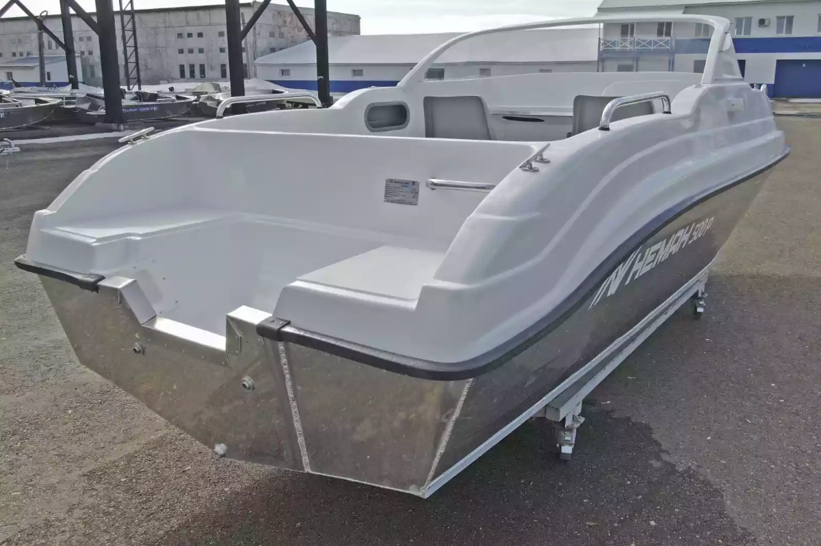 Комбинированный катер Neman-500 P в Петропавловске-Камчатском