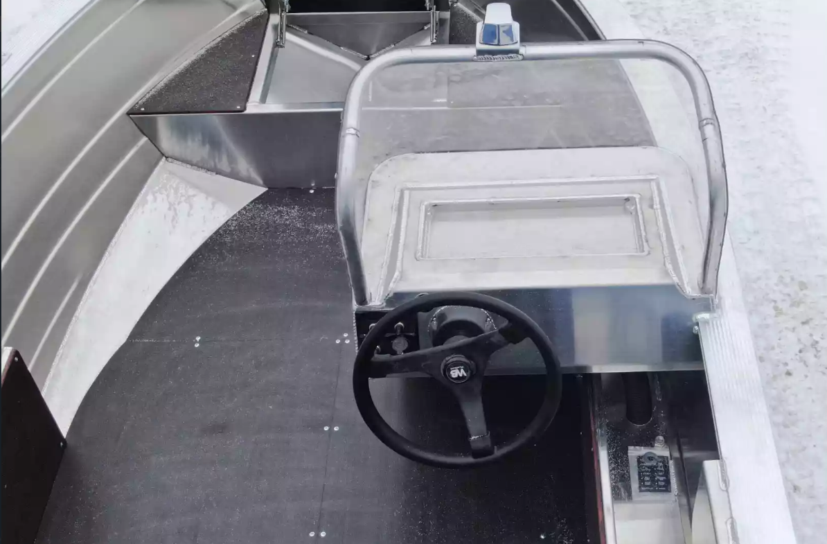 Алюминиевый катер Неман-400 С в Петропавловске-Камчатском