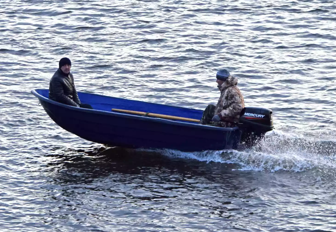 Стеклопластиковая лодка Neman-340 (тримаран) в Петропавловске-Камчатском