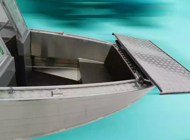 Алюминиевый катер Wyatboat-430T DCM Трансформер в Петропавловске-Камчатском