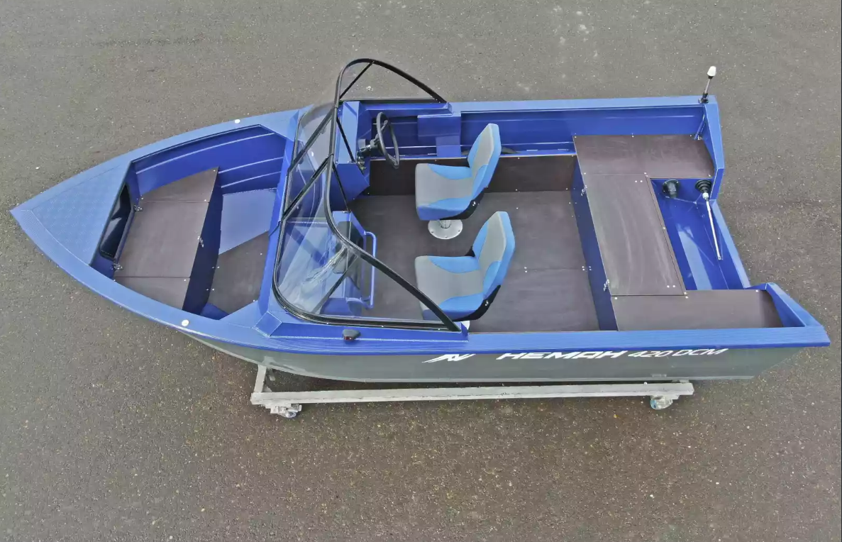 Алюминиевый катер Неман-420 DCM в Петропавловске-Камчатском