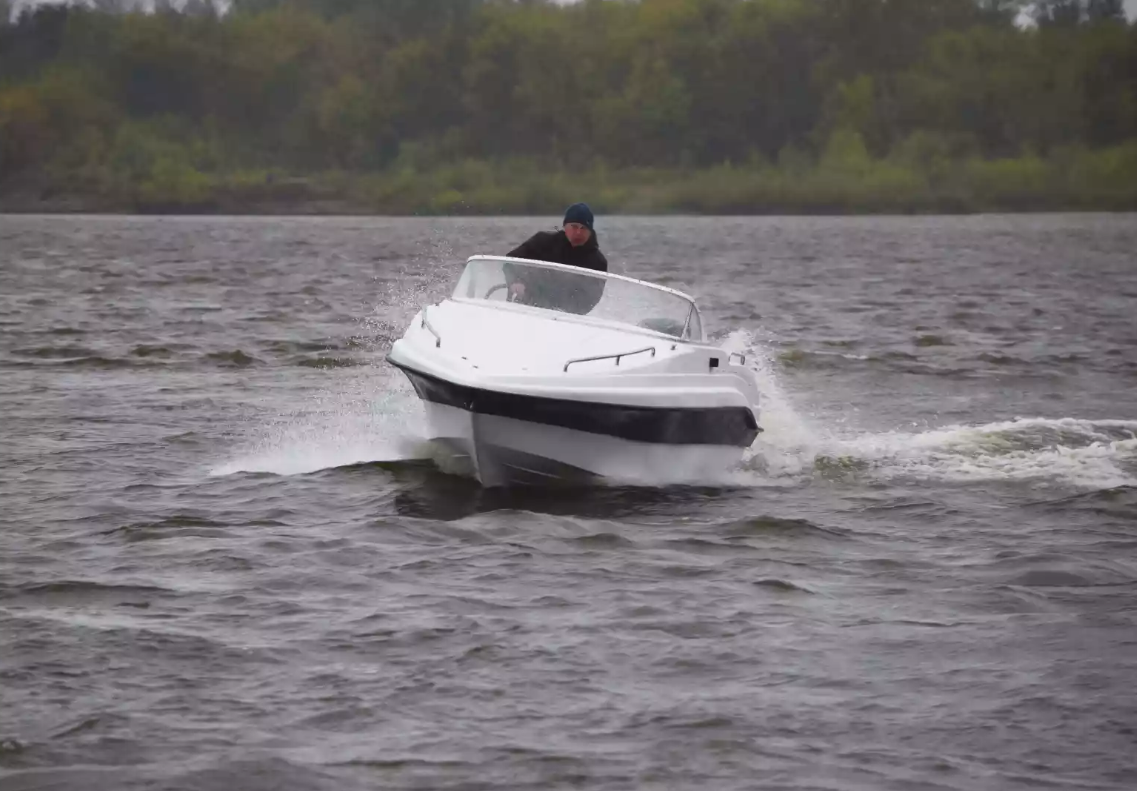Стеклопластиковый катер Neman-500 Р в Петропавловске-Камчатском