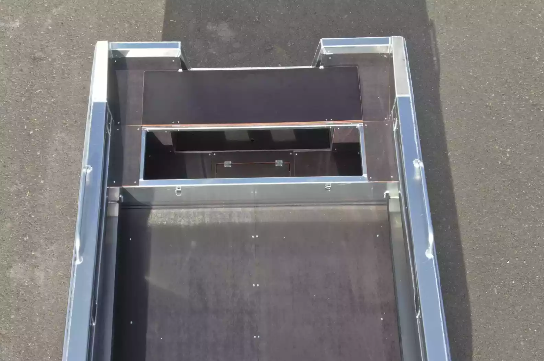 Алюминиевая лодка  Неман-480 Р в Петропавловске-Камчатском