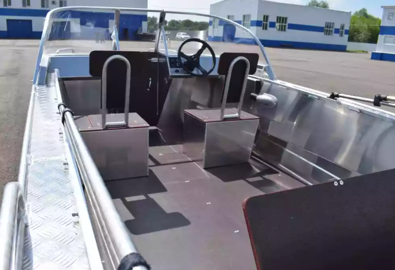 Алюминиевый катер WYATBOAT-550 DCM в Петропавловске-Камчатском