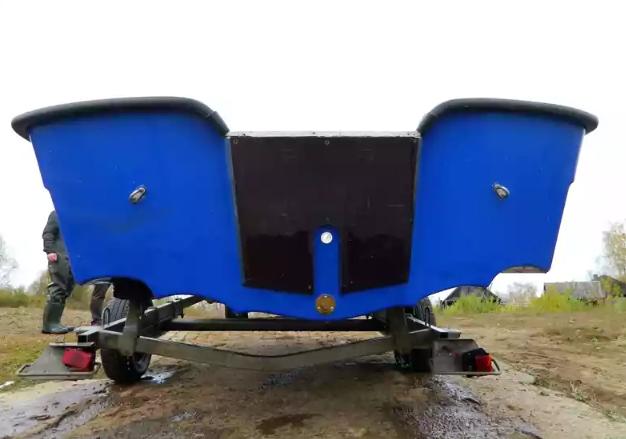 Стеклопластиковый катер Тримаран Wyatboat 430 C в Петропавловске-Камчатском