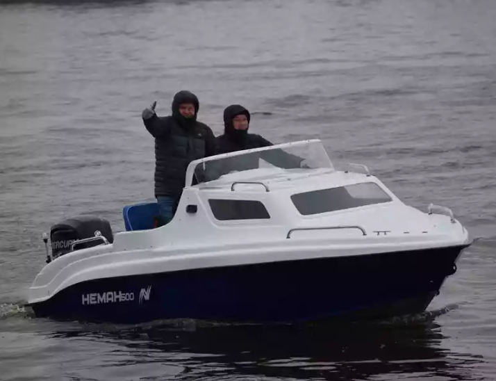 Комбинированный катер Neman-500 с каютой в Петропавловске-Камчатском