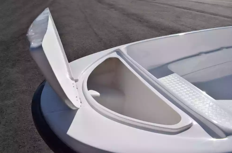 Стеклопластиковая лодка Пингвин (тримаран) в Петропавловске-Камчатском