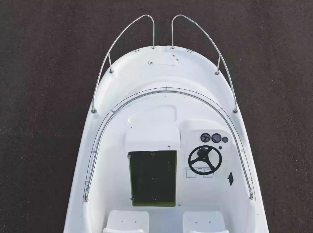 Комбинированный катер Neman-530 с каютой в Петропавловске-Камчатском