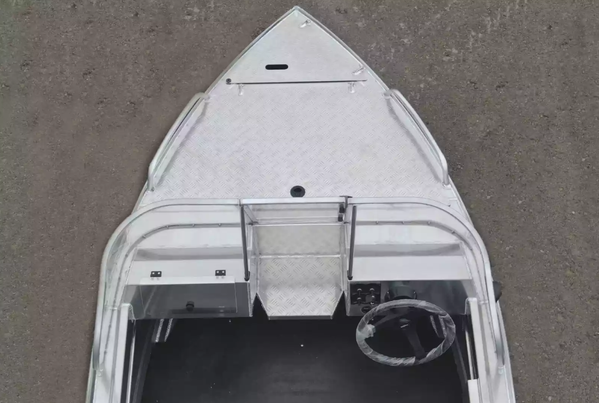 Алюминиевый катер Neman-400 PRO в Петропавловске-Камчатском