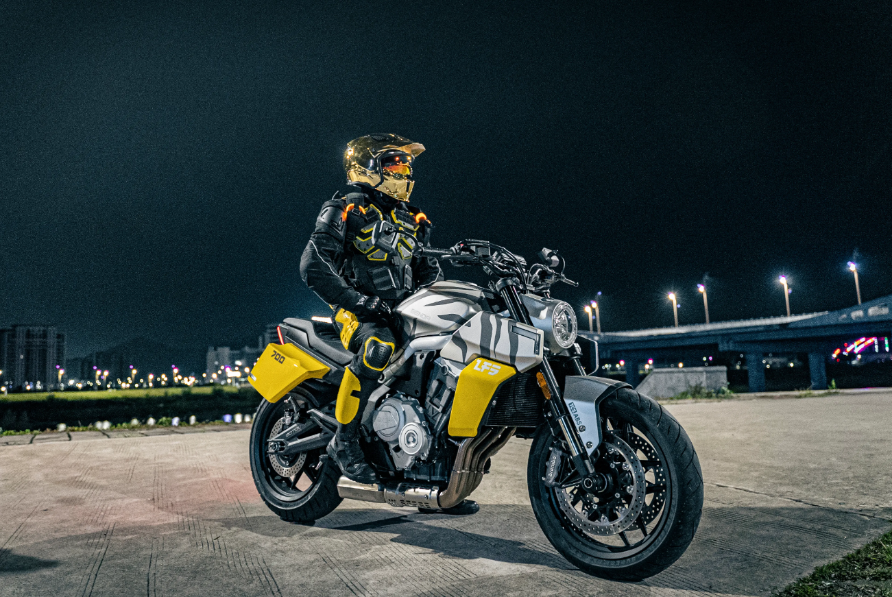 Мотоцикл Benda LFS 700 в Петропавловске-Камчатском