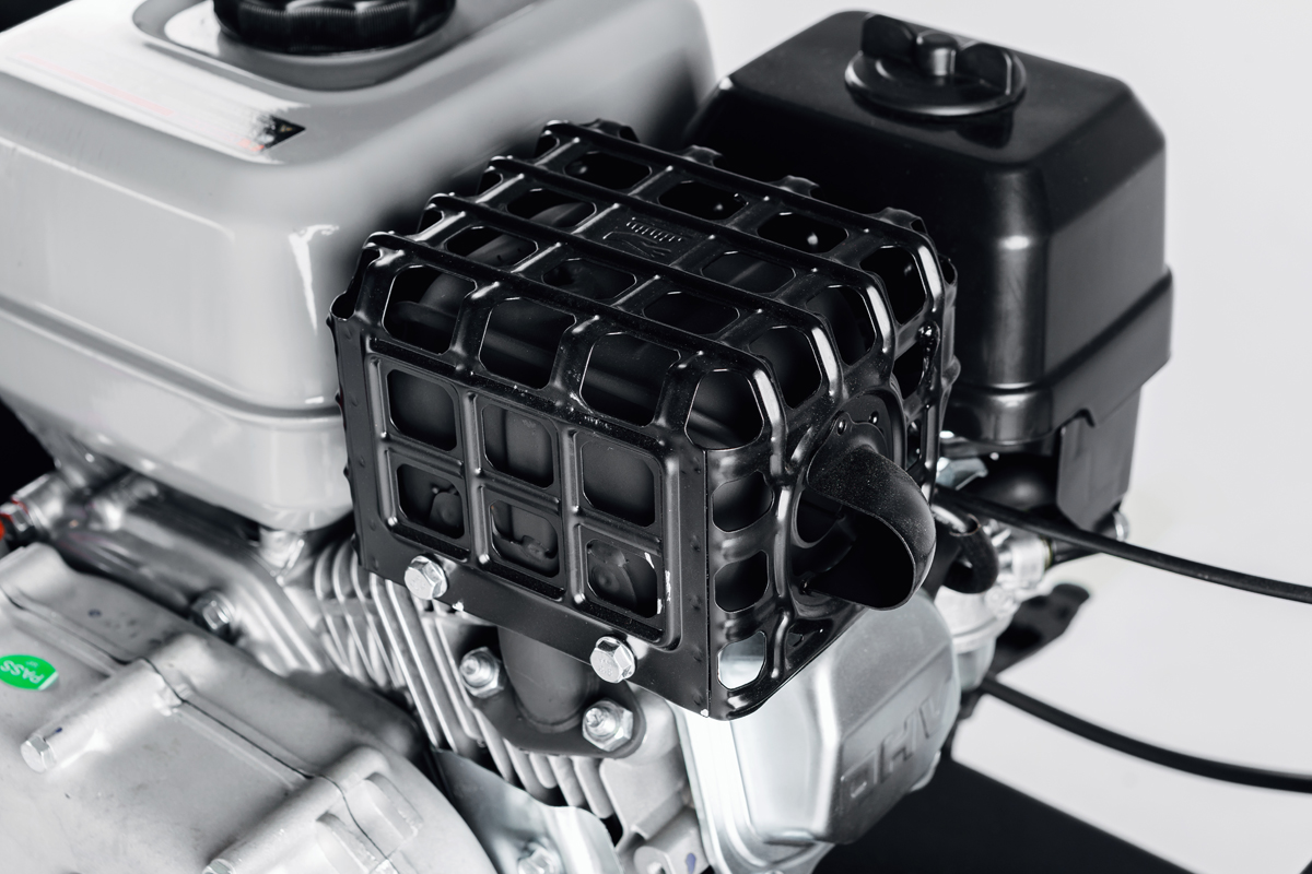 МОТОБУКСИРОВЩИК IKUDZO 1100/380 К8 в Петропавловске-Камчатском