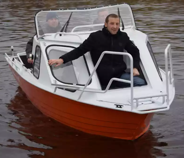 Алюминиевый катер Неман-500 (каютный) в Петропавловске-Камчатском