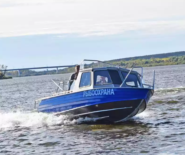 Алюминиевый катер Неман 550 с каютой в Петропавловске-Камчатском