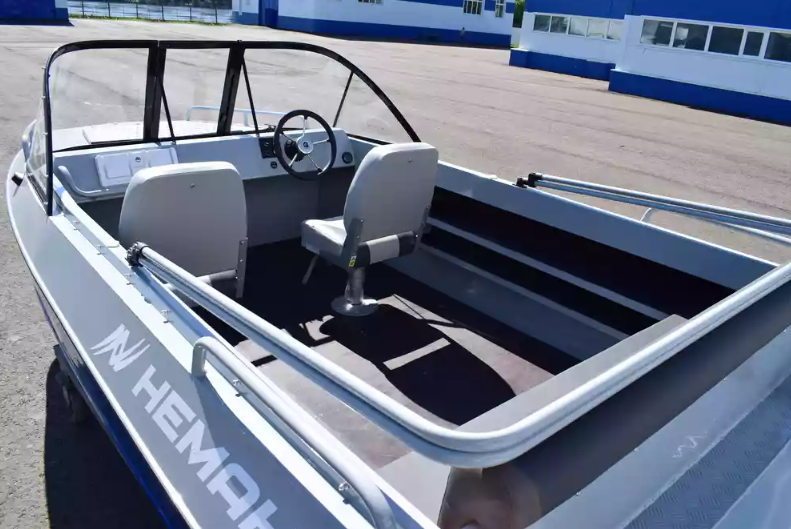 Алюминиевый катер Неман 500 в Петропавловске-Камчатском