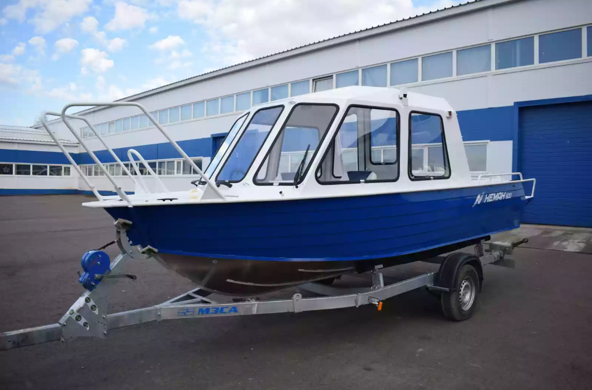 Алюминиевый катер Неман-500 (закрытая рубка) в Петропавловске-Камчатском