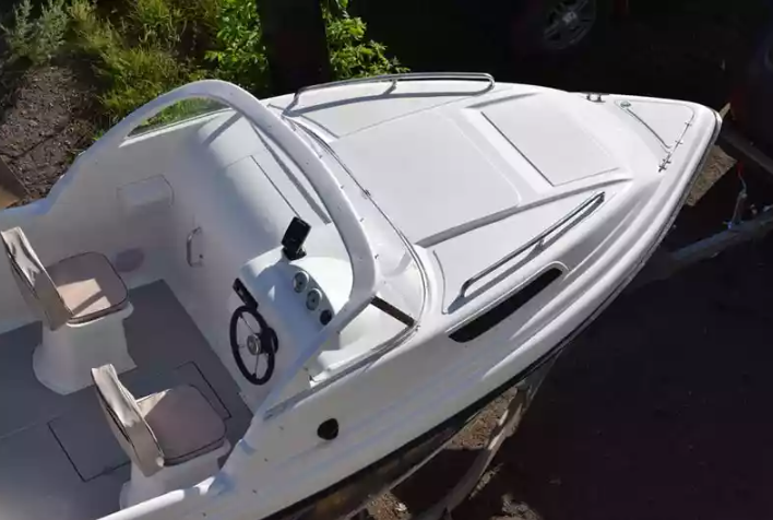 Комбинированный катер Neman-550 с каютой в Петропавловске-Камчатском