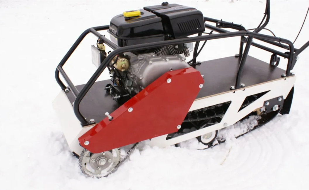 Мотобуксировщик БТС «МАЛЕК» 380/7 БЕЗ э/зап. Б/У в Петропавловске-Камчатском