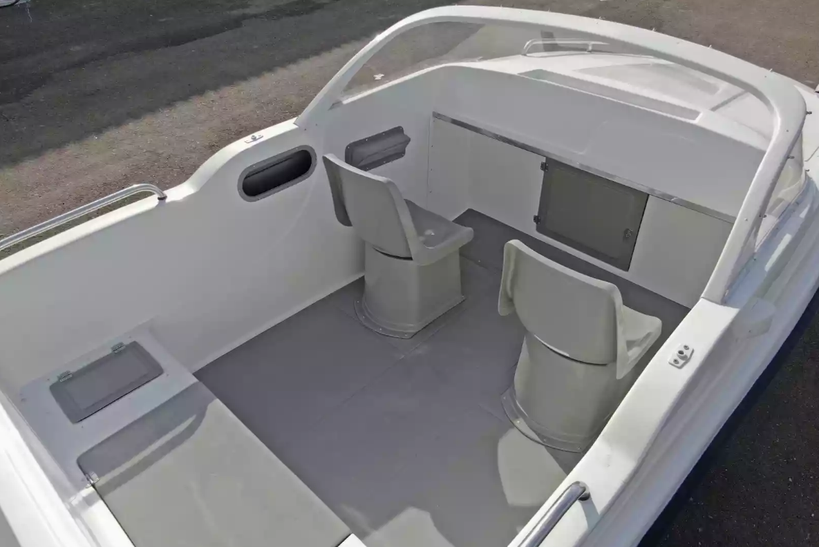 Комбинированный катер Neman-500 P в Петропавловске-Камчатском