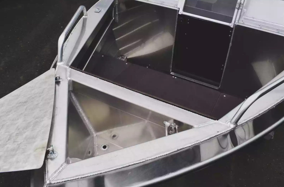 Алюминиевый катер Neman-400 DC в Петропавловске-Камчатском