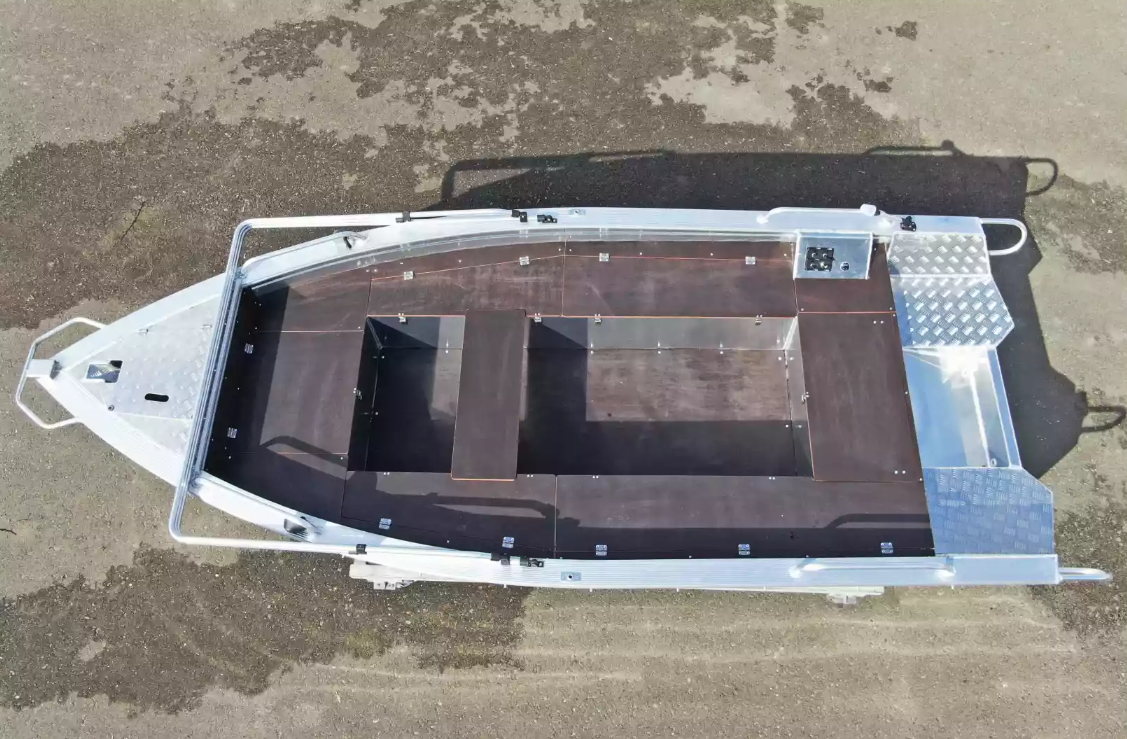 Алюминиевая лодка Wyatboat-390РМ в Петропавловске-Камчатском