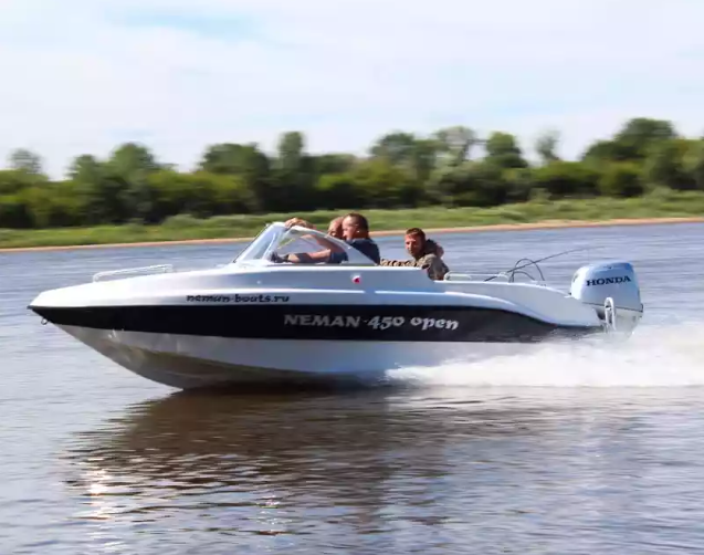 Стеклопластиковый катер Neman-450 Open в Петропавловске-Камчатском