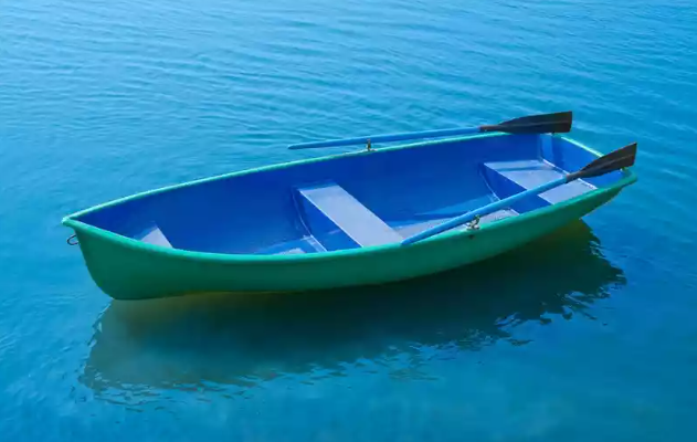 Стеклопластиковая лодка Дельфин в Петропавловске-Камчатском