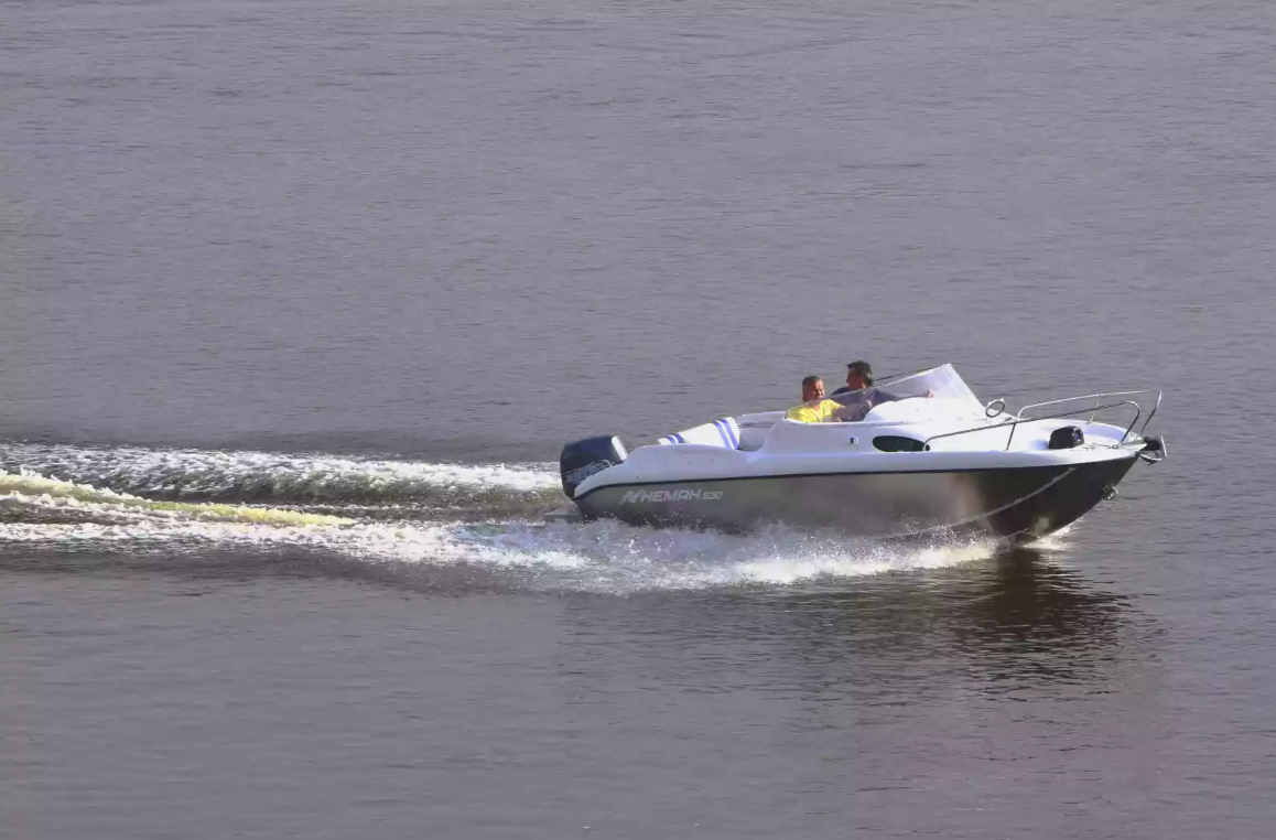 Комбинированный катер Neman-530 с каютой в Петропавловске-Камчатском