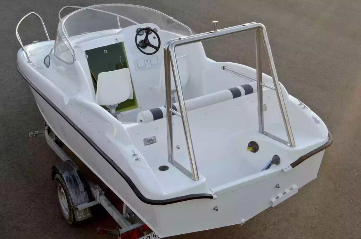 Комбинированный катер Neman-530 с каютой в Петропавловске-Камчатском