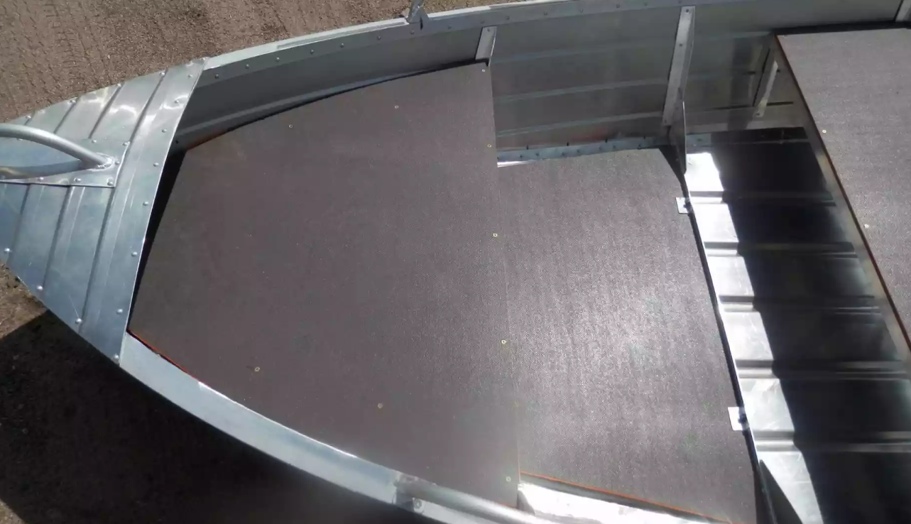 Алюминиевая лодка Вятка-Профи 32 в Петропавловске-Камчатском