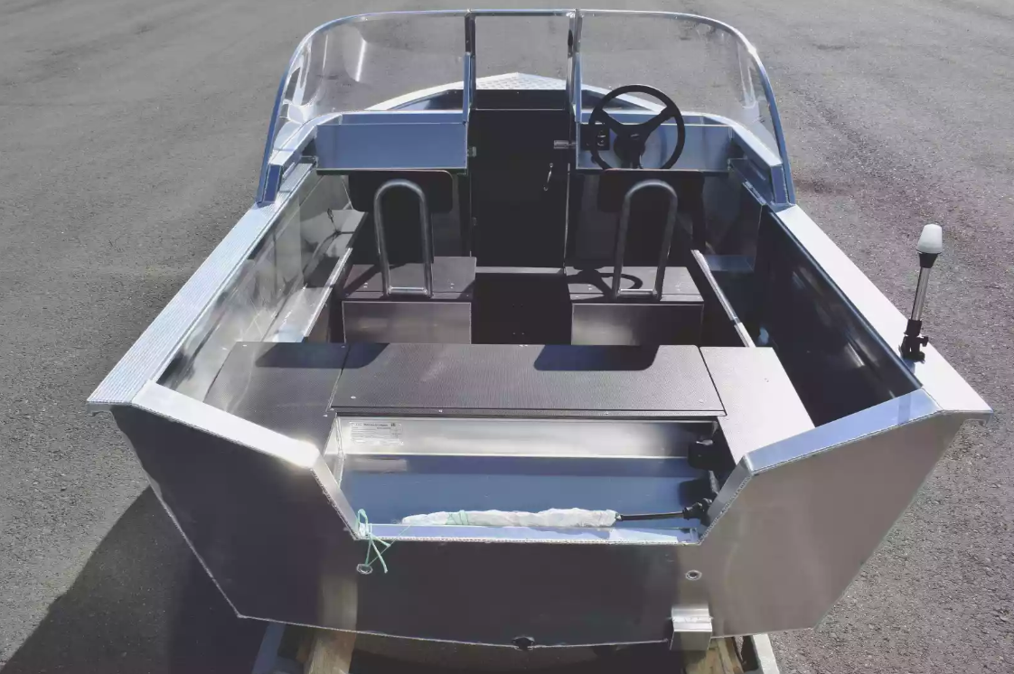 Алюминиевая лодка  Неман-400 DCM в Петропавловске-Камчатском