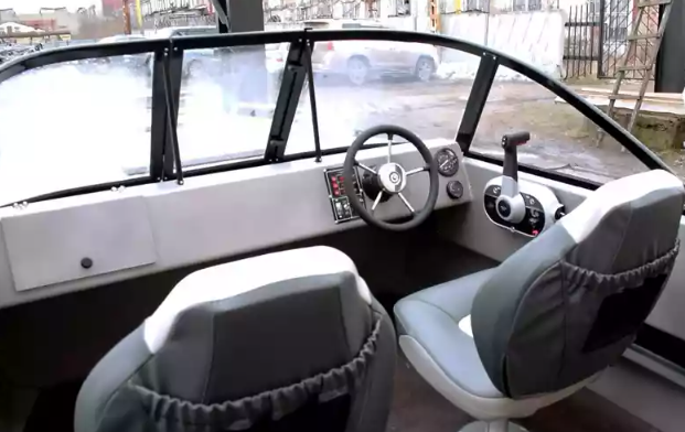 Алюминиевый катер Неман 500 в Петропавловске-Камчатском