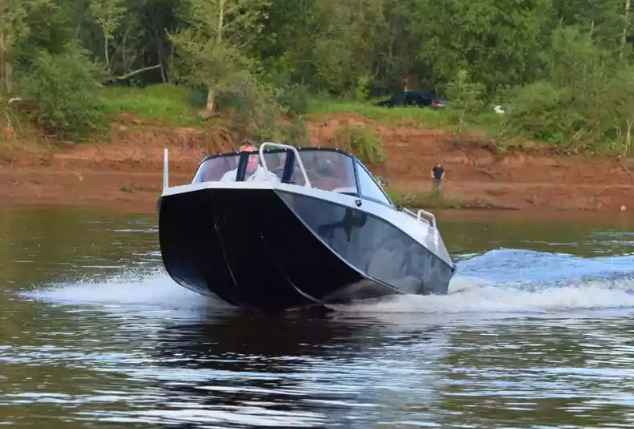 Алюминиевый катер Неман 500 DC водомёт в Петропавловске-Камчатском