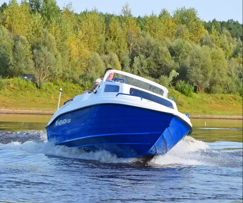 Комбинированный катер Neman-500 с каютой в Петропавловске-Камчатском