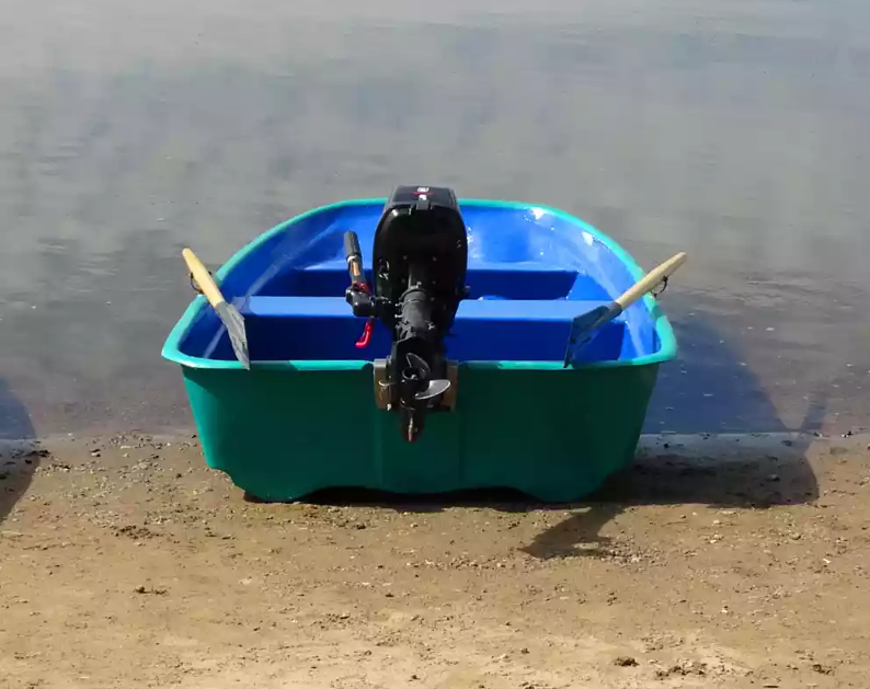 Стеклопластиковая лодка Старт (тримаран) в Петропавловске-Камчатском