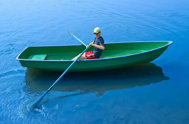 Стеклопластиковая Лодка Голавль в Петропавловске-Камчатском