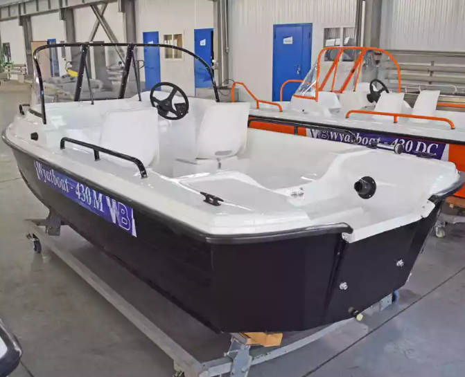 Комбинированный катер Wyatboat-430 M в Петропавловске-Камчатском