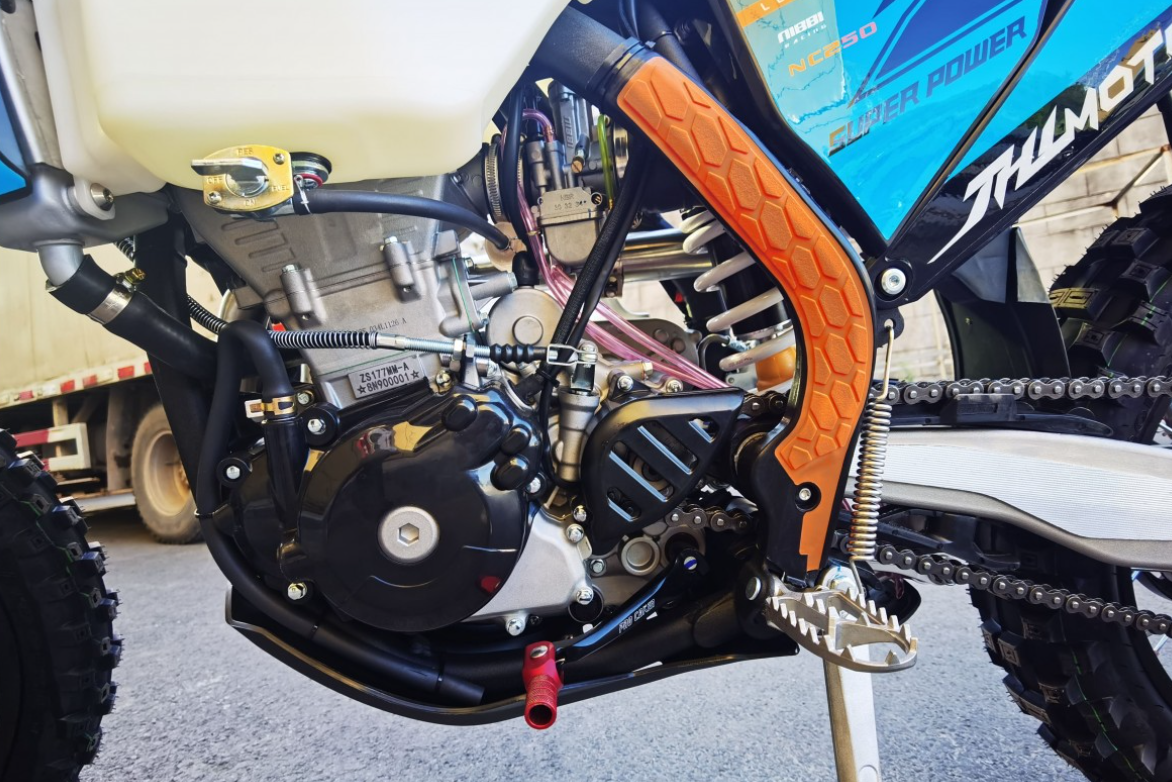 Мотоцикл JHLMOTO JHL Z7 NC250S (177MM-A) в Петропавловске-Камчатском