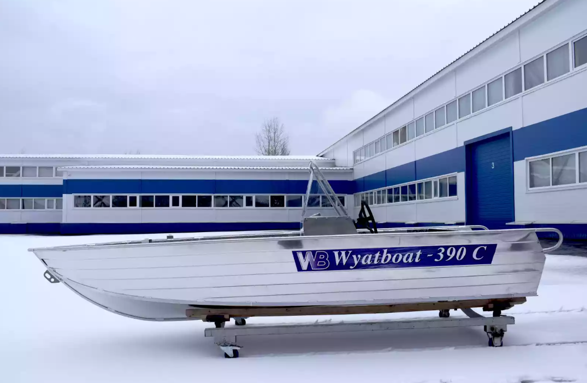 Алюминиевый катер Wyatboat-390 C в Петропавловске-Камчатском