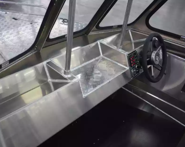 Алюминиевый катер Wyatboat-460 DCM Pro в Петропавловске-Камчатском