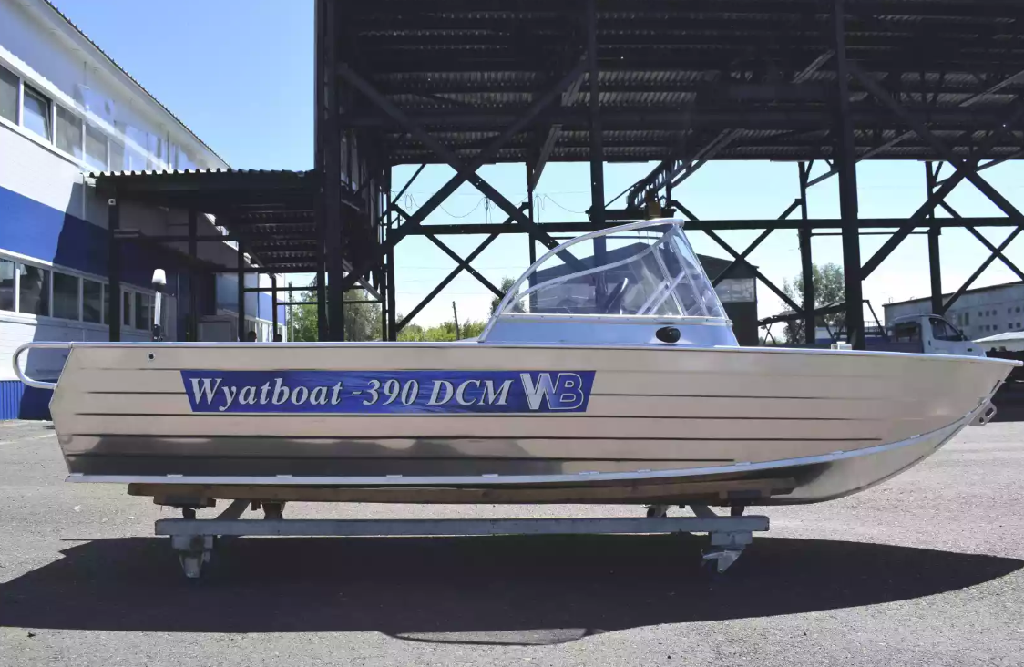 Алюминиевая лодка Wyatboat-390 DCM в Петропавловске-Камчатском