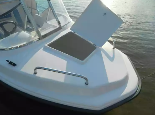 Стеклопластиковый катер Wyatboat-430 M (тримаран) в Петропавловске-Камчатском