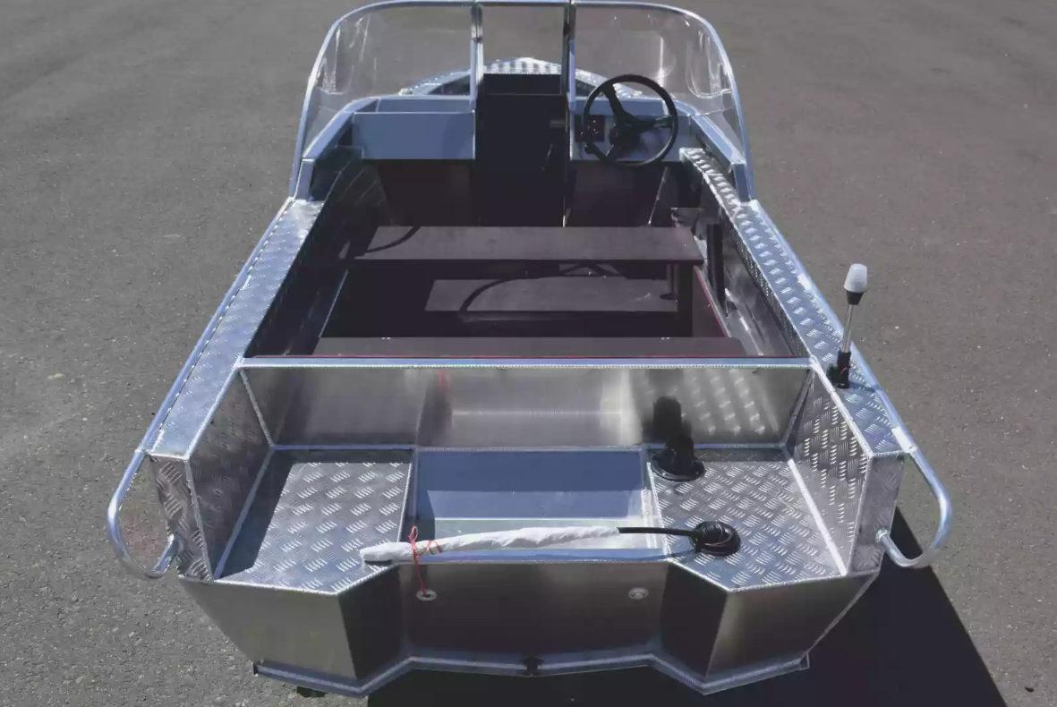 Алюминиевый катер Wyatboat-390 DCM в Петропавловске-Камчатском