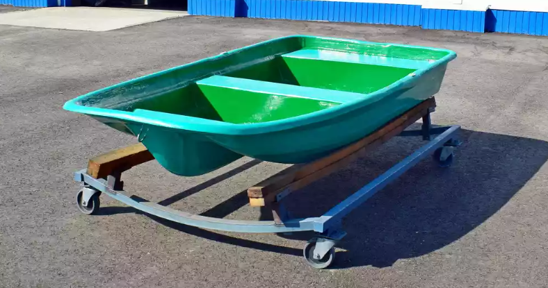 Стеклопластиковая лодка Старт (тримаран) в Петропавловске-Камчатском