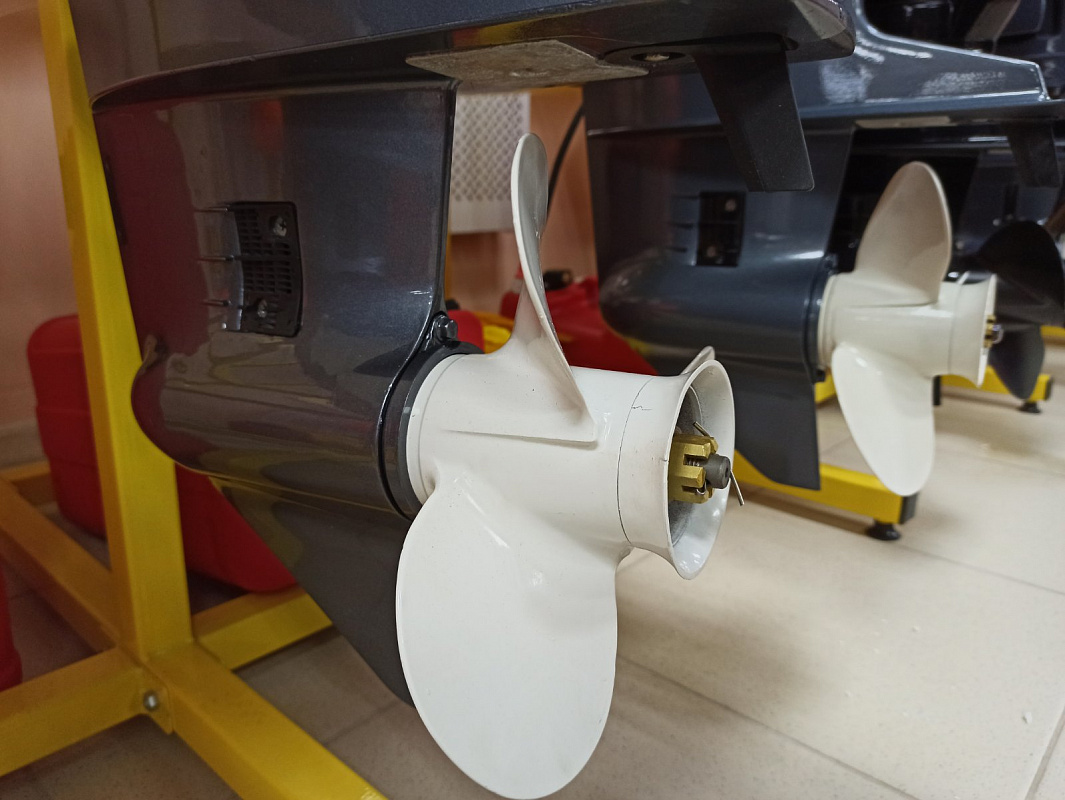 Лодочный мотор BREEZE T30S (2х тактный) в Петропавловске-Камчатском