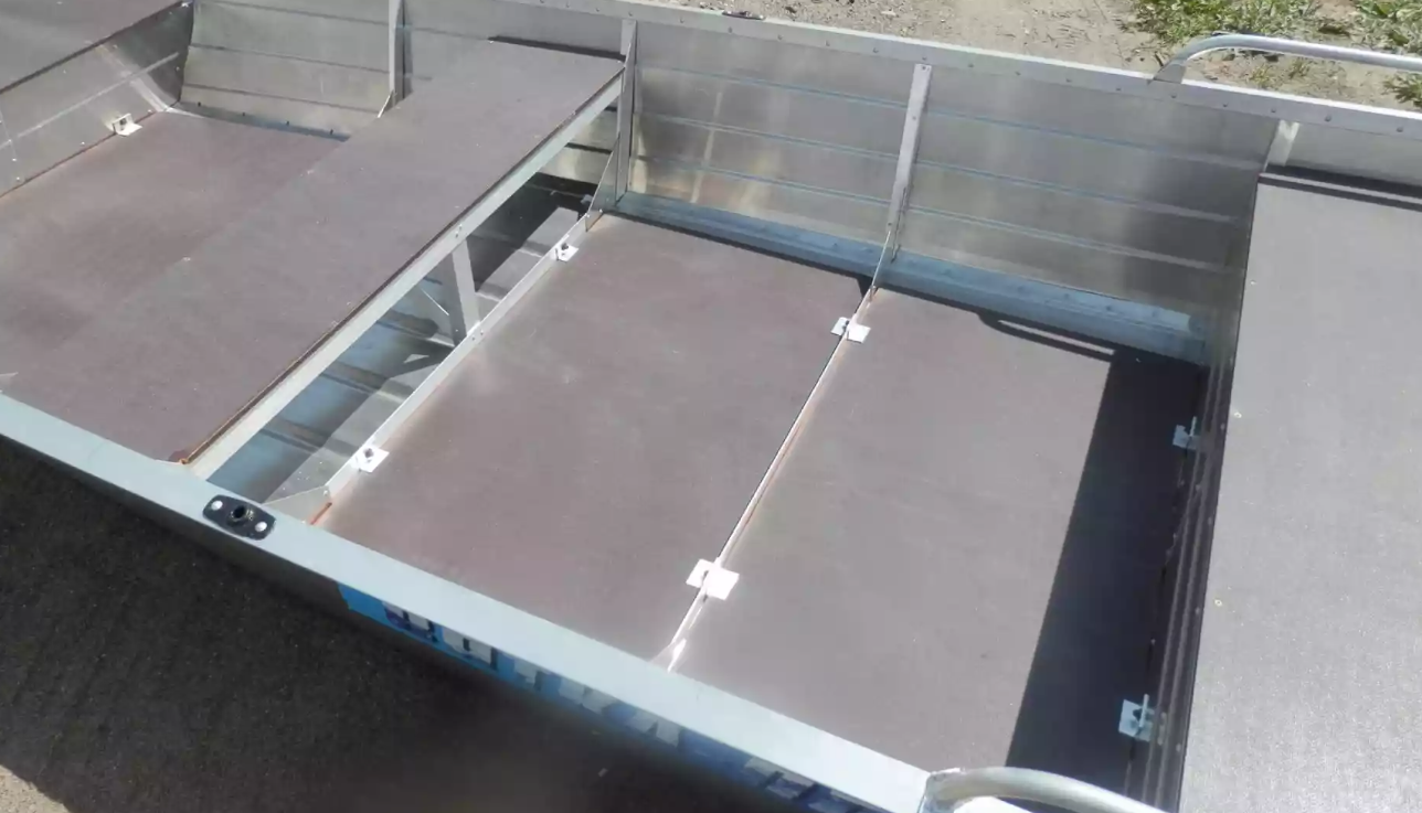 Алюминиевая лодка Вятка-Профи 32 в Петропавловске-Камчатском