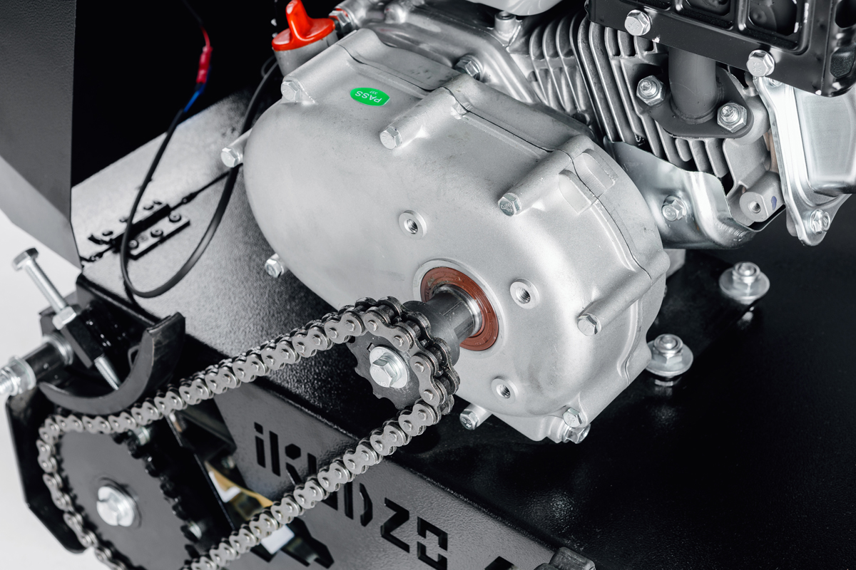 МОТОБУКСИРОВЩИК IKUDZO 1100/380 К8 в Петропавловске-Камчатском