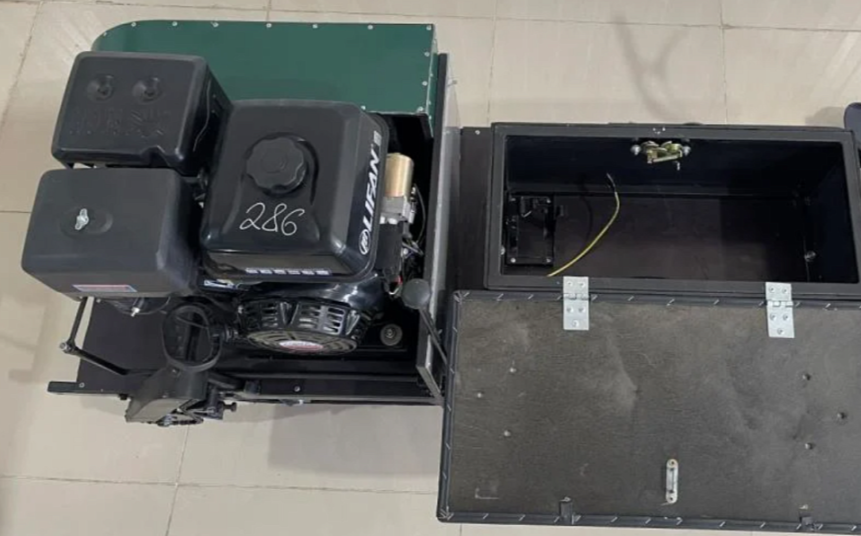 Мотобуксировщик ЕНОТ 4М в Петропавловске-Камчатском